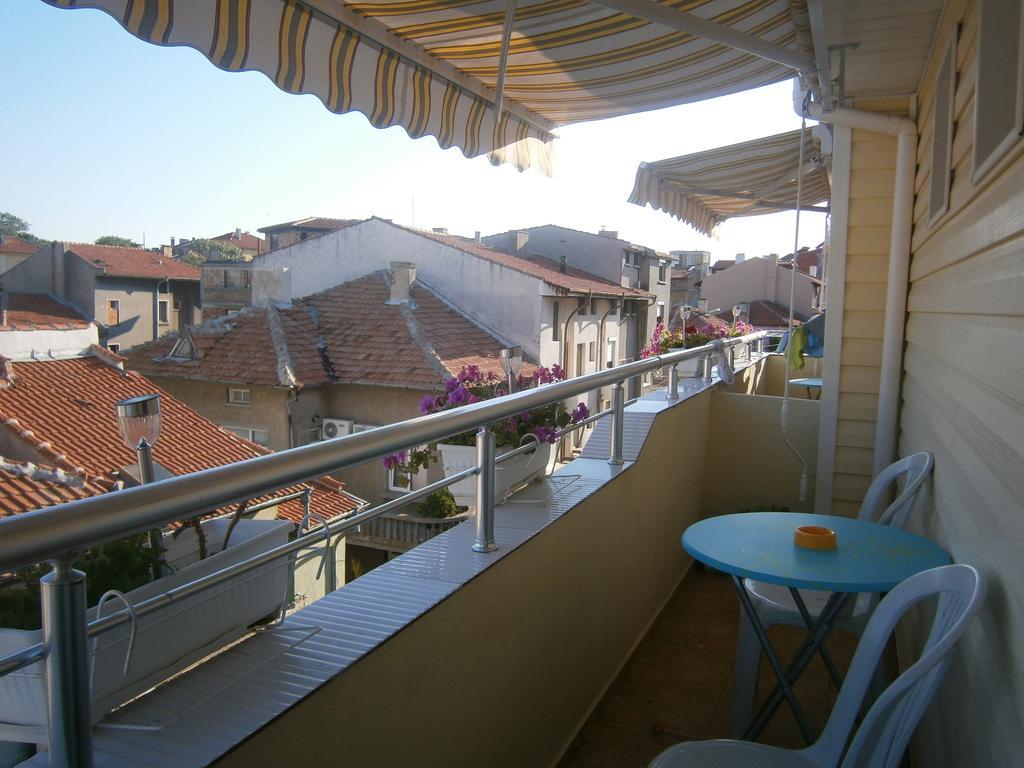 Morska Zvezda Guest House Pomorie Zimmer foto